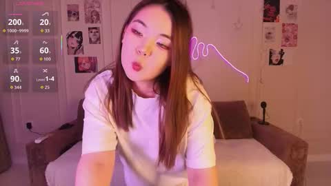 Snapshot of yummy_yuna chatting on November 2025 10:09:02 PM Yumi online show from November 2025 10:09:02 PM