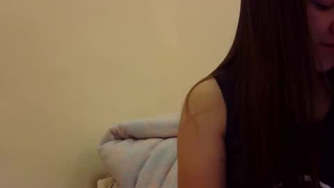 yummyclaya online show from December 2025 02:26:01 PM