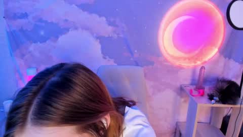 Yuna online show from April 2026 10:05:02 PM