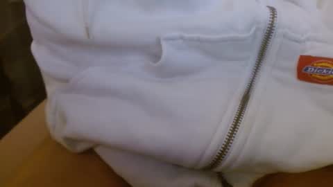 Snapshot of yunaventi chatting on October 2025 02:23:02 AM FemboyVenti online show from October 2025 02:23:02 AM