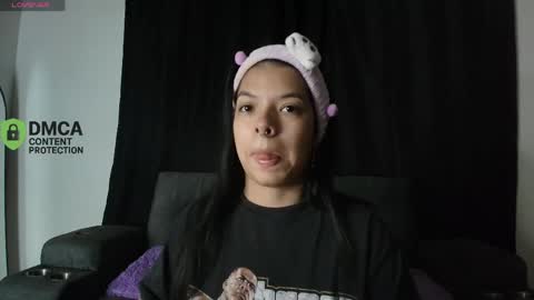 Snapshot of yungelitamor_ chatting on April 2026 05:08:01 AM ELITA online show from April 2026 05:08:01 AM