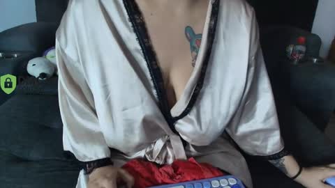 Snapshot of yungelitamor_ chatting on May 2026 05:27:02 AM ELITA online show from May 2026 05:27:02 AM