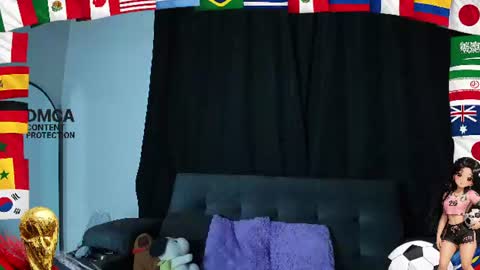 Snapshot of yungelitamor_ chatting on June 2026 04:48:01 AM ELITA online show from June 2026 04:48:01 AM