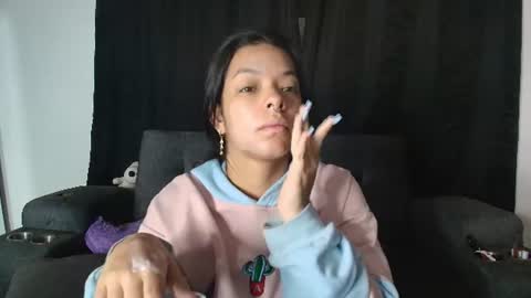 Snapshot of yungelitamor_ chatting on July 2026 05:35:01 AM ELITA online show from July 2026 05:35:01 AM
