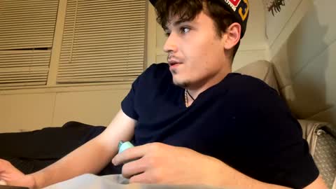 Snapshot of yungstudbev chatting on February 2025 01:41:02 AM yungstudbev online show from February 2025 01:41:02 AM