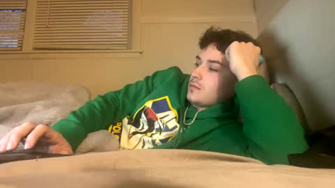 Snapshot of yungstudbev chatting on February 2025 10:37:02 PM yungstudbev online show from February 2025 10:37:02 PM