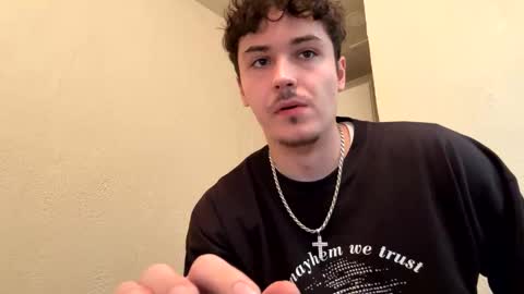 Snapshot of yungstudbev chatting on October 2025 07:35:02 PM yungstudbev online show from October 2025 07:35:02 PM