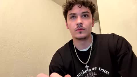 Snapshot of yungstudbev chatting on October 2025 07:40:02 AM yungstudbev online show from October 2025 07:40:02 AM