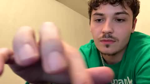 Snapshot of yungstudbev chatting on October 2025 02:04:01 AM yungstudbev online show from October 2025 02:04:01 AM