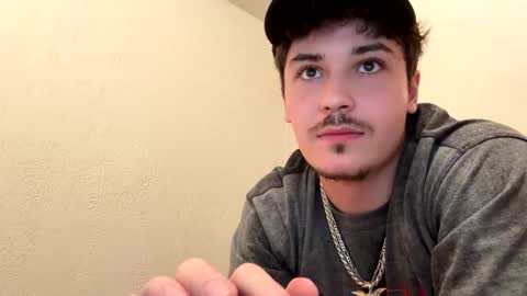 Snapshot of yungstudbev chatting on October 2025 05:08:02 AM yungstudbev online show from October 2025 05:08:02 AM