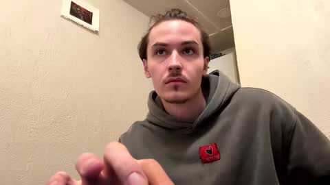 Snapshot of yungstudbev chatting on January 2026 02:36:02 AM yungstudbev online show from January 2026 02:36:02 AM