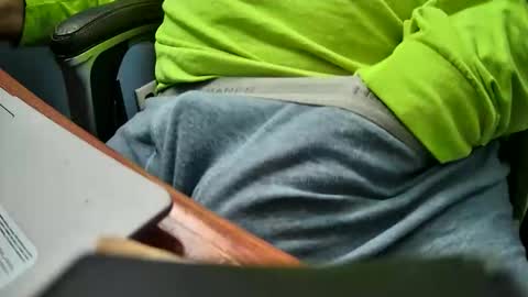 yuppers1234 online show from January 2026 05:15:01 PM