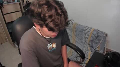 yurii_moody online show from November 2025 05:04:02 PM