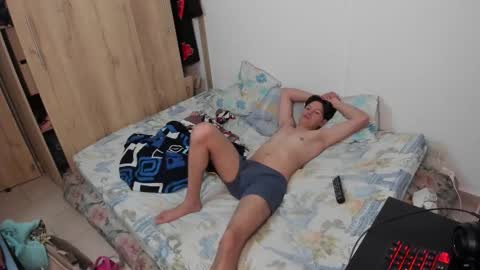 yurii_moody online show from December 2025 01:46:02 AM