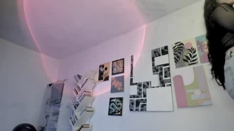 Snapshot of yury_sun chatting on June 2026 02:21:01 AM paola online show from June 2026 02:21:01 AM