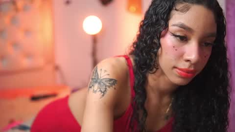 Yuyi Cam online show from October 2025 02:53:01 AM