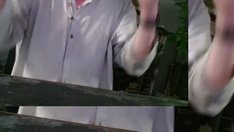 Snapshot of yvanbonar181018 chatting on October 2025 07:58:02 AM yvanbonar181018 online show from October 2025 07:58:02 AM