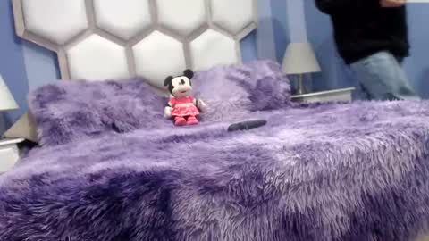 Snapshot of yvi_taylor chatting on June 2026 12:10:02 PM yvi online show from June 2026 12:10:02 PM
