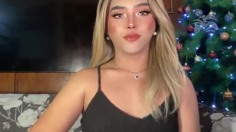 Miss Cali online show from December 2024 05:00:01 PM