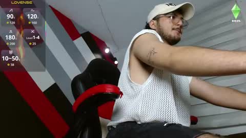 Snapshot of zac_golden chatting on June 2026 11:48:01 AM Zack online show from June 2026 11:48:01 AM