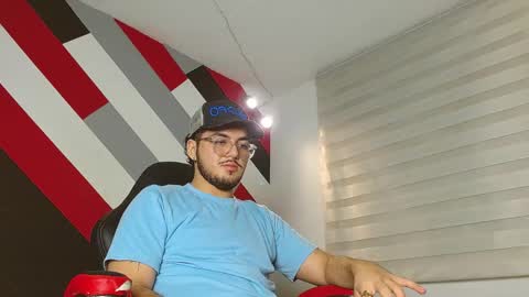 Snapshot of zac_golden chatting on June 2026 11:54:01 AM Zack online show from June 2026 11:54:01 AM