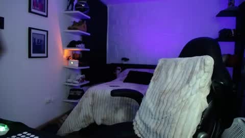Snapshot of zac_muller1 chatting on July 2026 04:40:01 AM zac_muller1 online show from July 2026 04:40:01 AM
