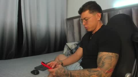 Snapshot of zacandmarcosmg_ chatting on May 2026 04:32:02 AM zacandmarcosmg_ online show from May 2026 04:32:02 AM