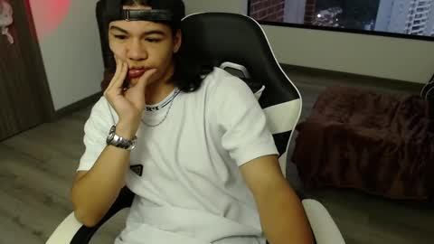 zackss_player online show from October 2025 10:51:02 PM