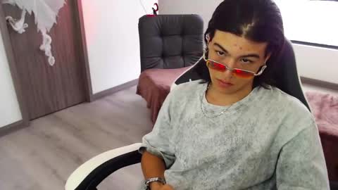 zackss_player online show from October 2025 09:35:02 PM