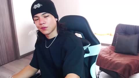 zackss_player online show from October 2025 03:38:02 PM