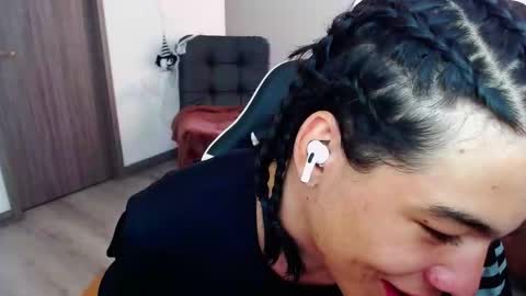 zackss_player online show from November 2025 08:19:01 PM