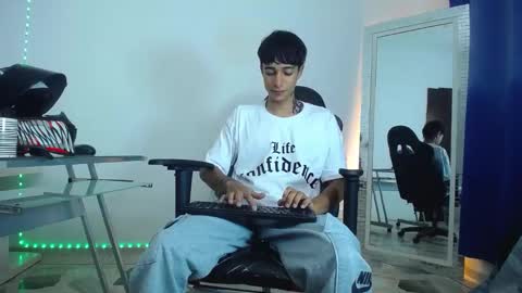 zack online show from December 2024 11:28:02 PM