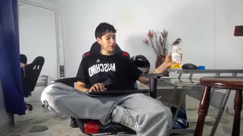 zack online show from January 2025 08:33:01 PM