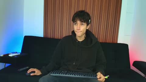 zack online show from February 2025 09:19:02 PM