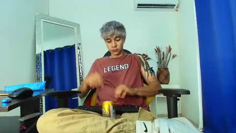 zack online show from February 2025 08:20:02 PM