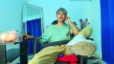 zack online show from February 2025 08:28:02 PM