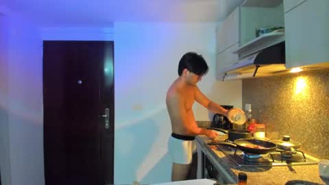 zac online show from March 2025 06:01:02 PM