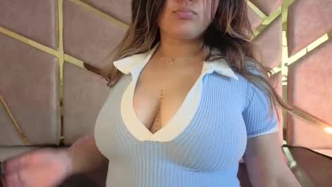 Snapshot of zafiro_claire chatting on February 2026 06:56:01 PM Claire online show from February 2026 06:56:01 PM