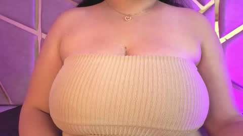 Snapshot of zafiro_claire chatting on February 2026 08:16:01 PM Claire online show from February 2026 08:16:01 PM