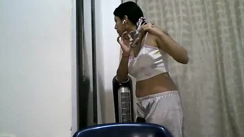 Zafiro online show from June 2026 12:03:01 PM
