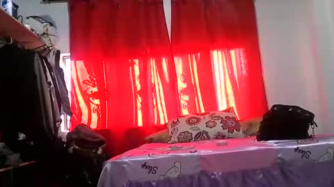 Zafiro online show from July 2026 12:00:02 PM