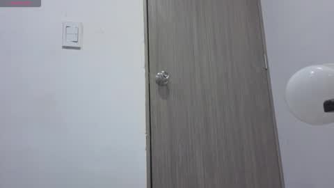 Snapshot of zafiro_scott chatting on November 2025 02:43:02 AM zafiro_scott online show from November 2025 02:43:02 AM