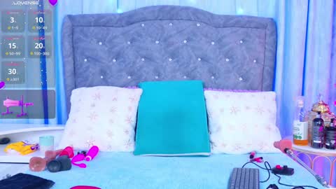 Zafiro online show from December 2024 11:49:02 AM