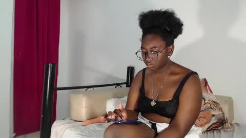 Snapshot of zahhysims chatting on January 2025 10:52:02 AM zahhy online show from January 2025 10:52:02 AM