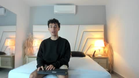 zahir_ashar online show from October 2025 11:14:02 AM