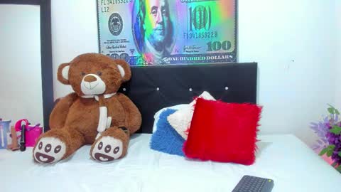 Snapshot of zahira_evans chatting on September 2025 07:03:02 PM Zahira online show from September 2025 07:03:02 PM