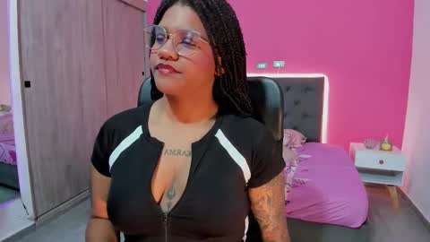 zahra_rose online show from November 2025 02:06:02 PM
