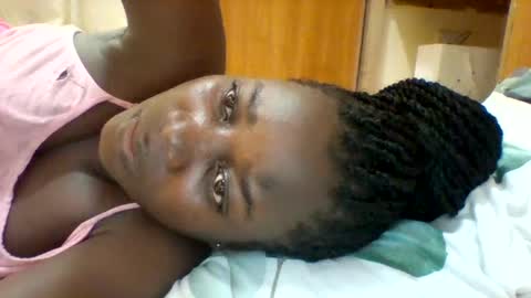 Snapshot of zainxxxx chatting on February 2025 12:50:02 PM zainxxxx online show from February 2025 12:50:02 PM