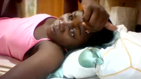 Snapshot of zainxxxx chatting on February 2025 07:33:01 AM zainxxxx online show from February 2025 07:33:01 AM