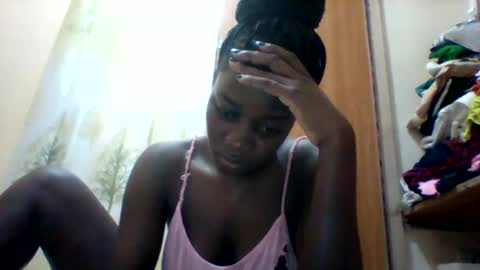 Snapshot of zainxxxx chatting on March 2025 12:16:01 PM zainxxxx online show from March 2025 12:16:01 PM